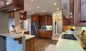 3906 NE Cadbury Ave, Bentonville, AR 72712