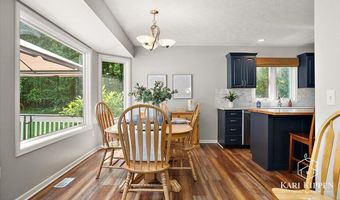 8150 Country Pine Dr SE, Alto, MI 49302