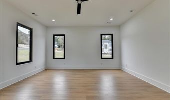 23 Deer Canyon Dr, Auburn, GA 30011