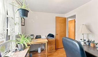 181 Brookside Dr, North Kingstown, RI 02852