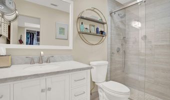 221 Orange Tree Dr, Atlantis, FL 33462