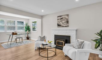 68 Sherman Ave, Bayville, NJ 08721
