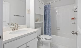 8125 BOCK FARM Pl, Alexandria, VA 22306