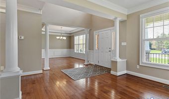 9118 Colonnade Cir, Ashland, VA 23005
