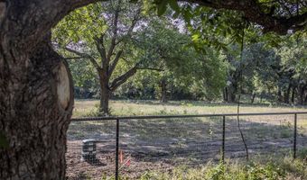 401 Dixon Rd, Annetta North, TX 76008