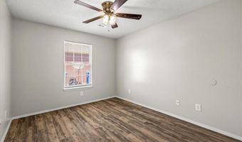 3300 SW Victoria Pl, Bentonville, AR 72712
