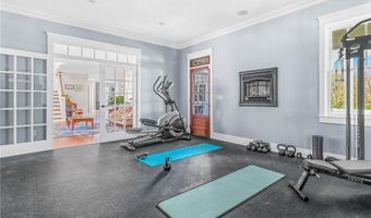 116 Nayatt Rd, Barrington, RI 02806