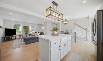8 Robin Way 7, Chester, NH 03036