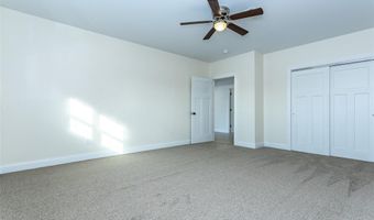 9 Fairway Ct, Alton, IL 62002