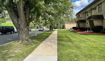 215 E Oak St, Addison, IL 60101