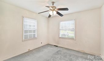 1211 Woodland Dr, Charlotte, NC 28205