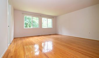 7814 WENDY RIDGE Ln, Annandale, VA 22003
