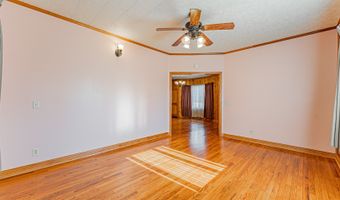 102 S Oak St, Arrowsmith, IL 61722