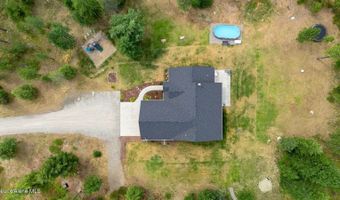 871 W Kenai Ln, Athol, ID 83801