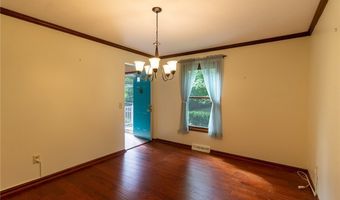 610 Deep Woods Dr, Aurora, OH 44202