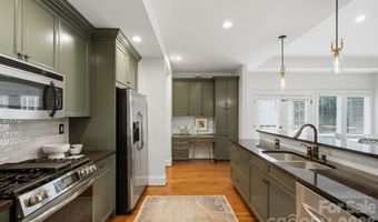 1815 DeArmon Dr, Charlotte, NC 28205