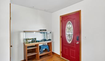 922 S Oak Ave, Aurora, MO 65605