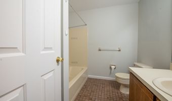 15 Quarry Village Rd 15, Cheshire, CT 06410