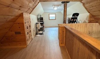 6 Maple Dr, Abbot, ME 04406