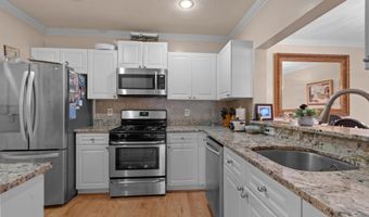 20322 BEECHWOOD Ter 202, Ashburn, VA 20147