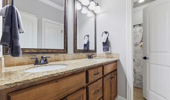 8367 Windsong Ln, Bentonville, AR 72713