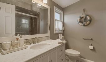 32 Cove Rd W, Bayville, NJ 08721