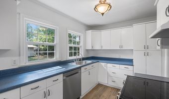 1703 Palmetto Dr, Beaufort, SC 29902