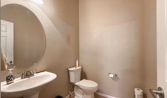 6353 S Queensburg Ct, Aurora, CO 80016