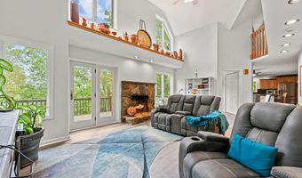 141 Stone Rd, Burlington, CT 06013