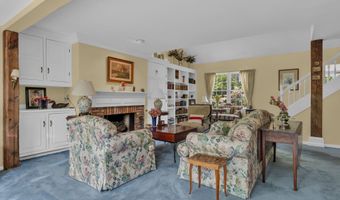 17 Long Hill Farm, Guilford, CT 06437