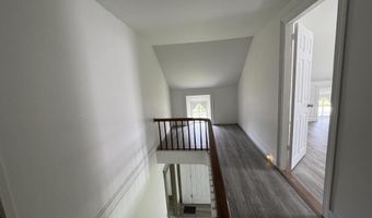 750 Oakland Rd, Belgrade, ME 04917