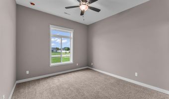 1006 Bluestem Cir, Baldwin City, KS 66006