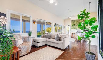 1004 N Honokala Rd B, Haiku, HI 96708