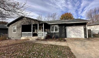 300 Kellogg Ln, Auburn, KS 66402