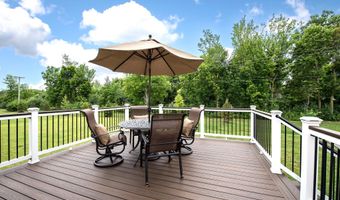 2448 Meadow Hills Dr, Ann Arbor, MI 48108