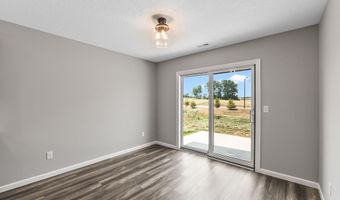 1700 Badger Ln, Auburn, IN 46706