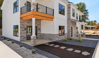 1030 S Wayne St, Angola, IN 46703