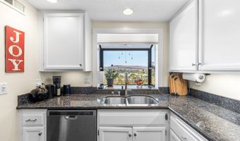 5720 Skyview Way E, Agoura Hills, CA 91301