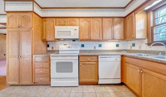 212 W W Ln, Asbury, WV 24916