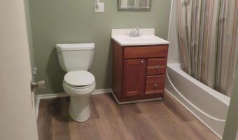 2134 Overlook Ct, Ann Arbor, MI 48103