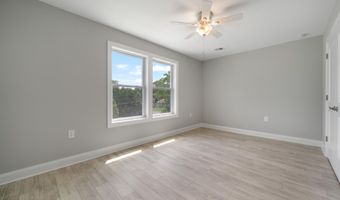 605 Bay Blvd, Bayville, NJ 08721