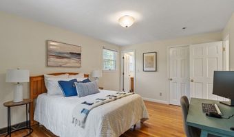 16 Patriots Rd, Acton, MA 01720