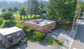 121 NW Russell Rd, Abingdon, VA 24210