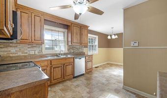 409 Peach Ave, Albertville, AL 35950