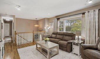 570 Forest Hills Pkwy, Bayville, NJ 08721