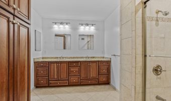4922 WESTERN Ave D7, Bethesda, MD 20816