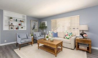 4800 Williamsburg Ln 216, La Mesa, CA 91942