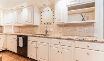 116 Holly Hills Ln, North Kingstown, RI 02874