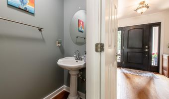 4894 GILBERT STATION Rd, Barboursville, VA 22923