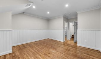 9919 LOGAN Dr, Potomac, MD 20854